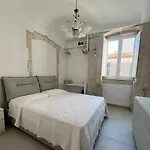 Ambrogio House بيت للعطل